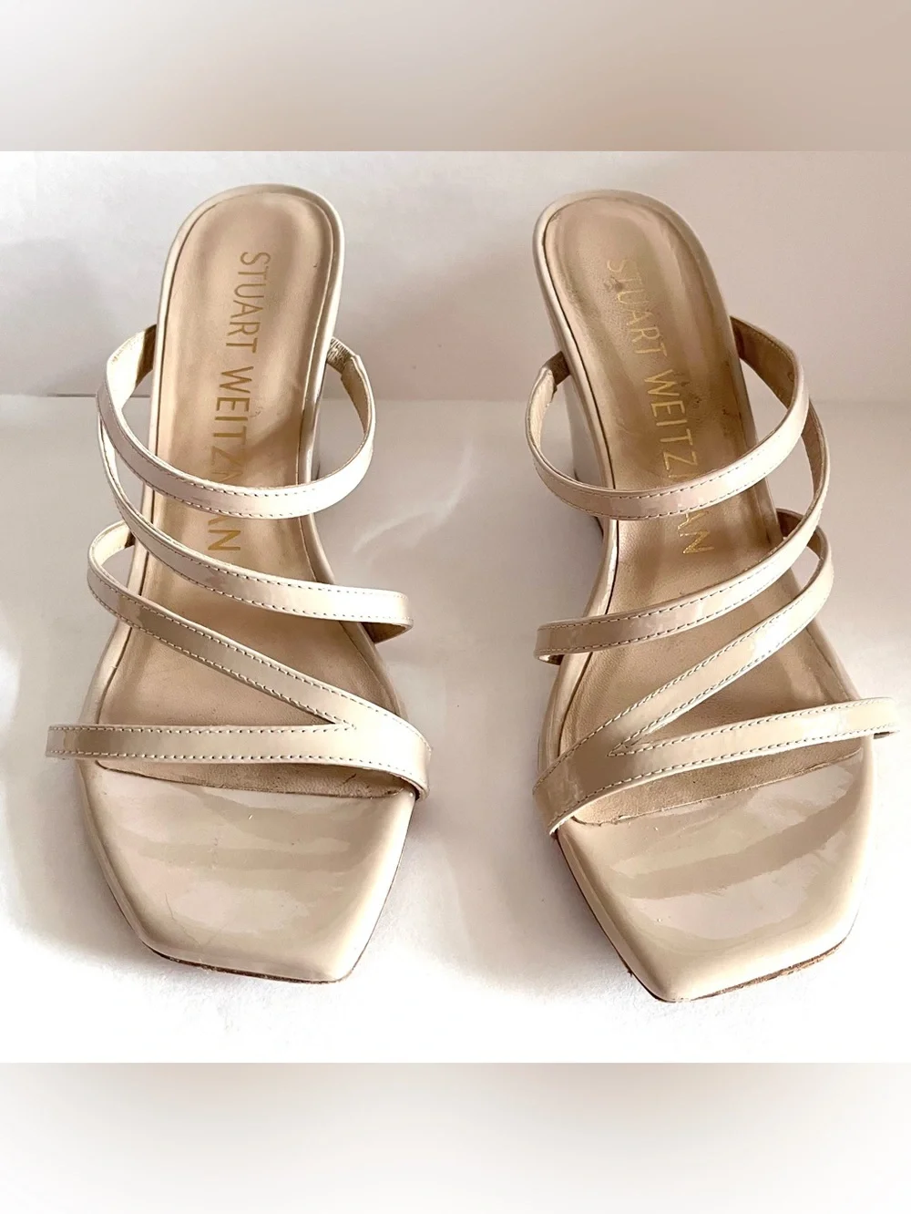 Stuart Weitzman Patent Leather
Strapeze Wedge Sandals 7 Minimalist Quiet Luxury - Picture 3 of 11